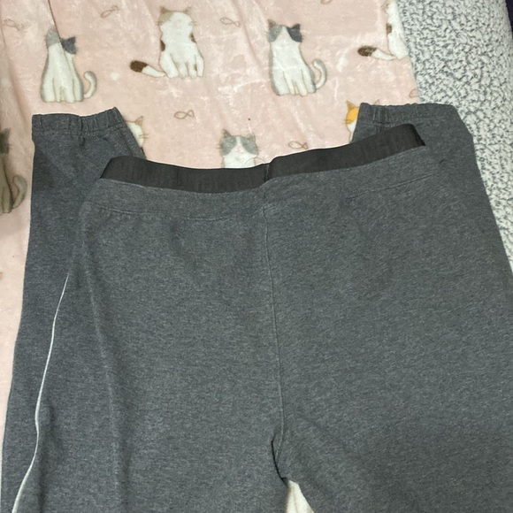 Under Armour joggers - Picture 3 of 5